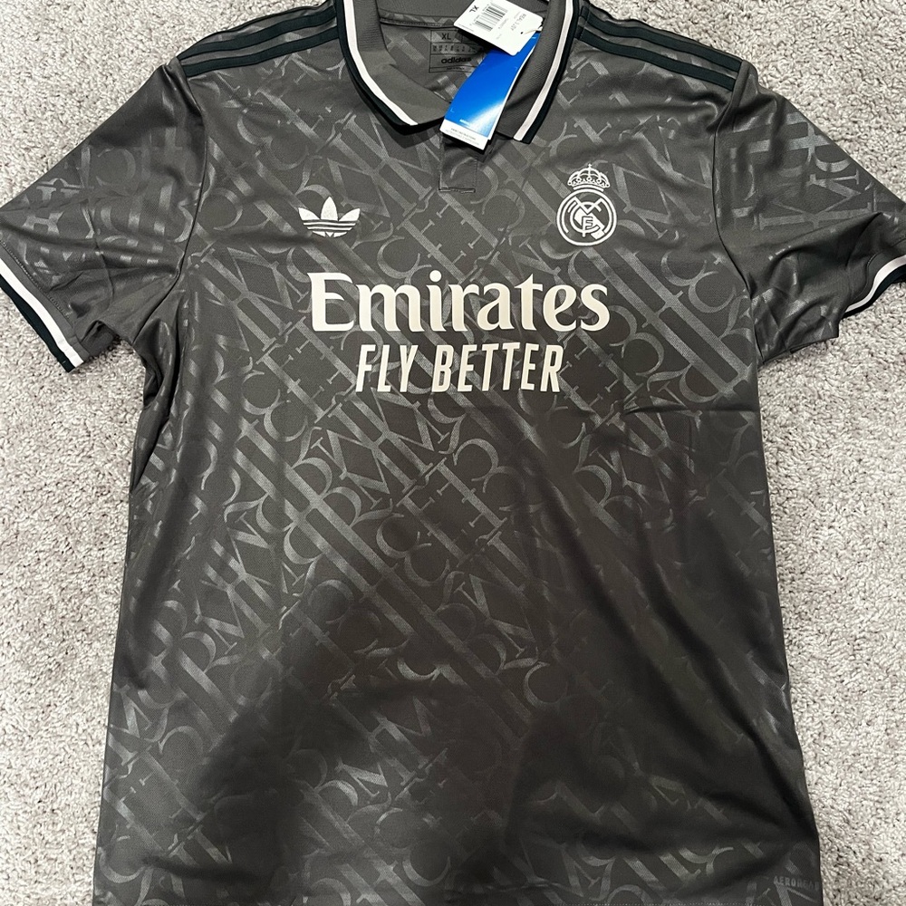 Adidas Real Madrid 24/25 Third Jersey NWT